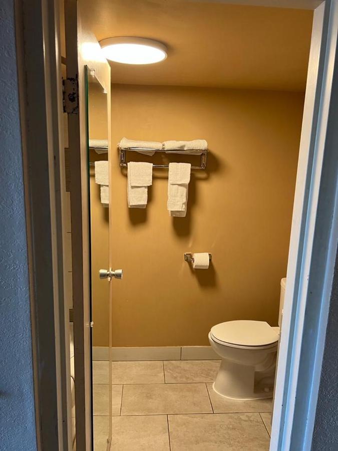 Hotel Weston Rfd Rockford Luaran gambar